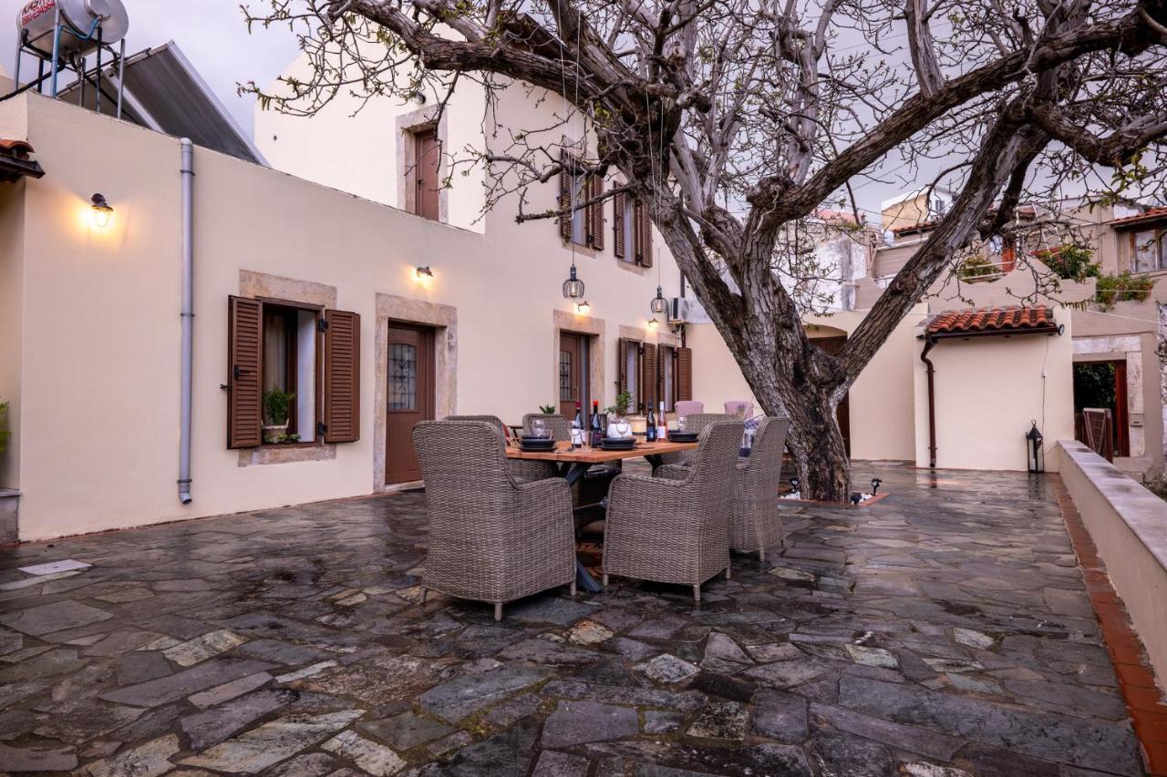 Walnut Tree Villa Archanes Exterior photo