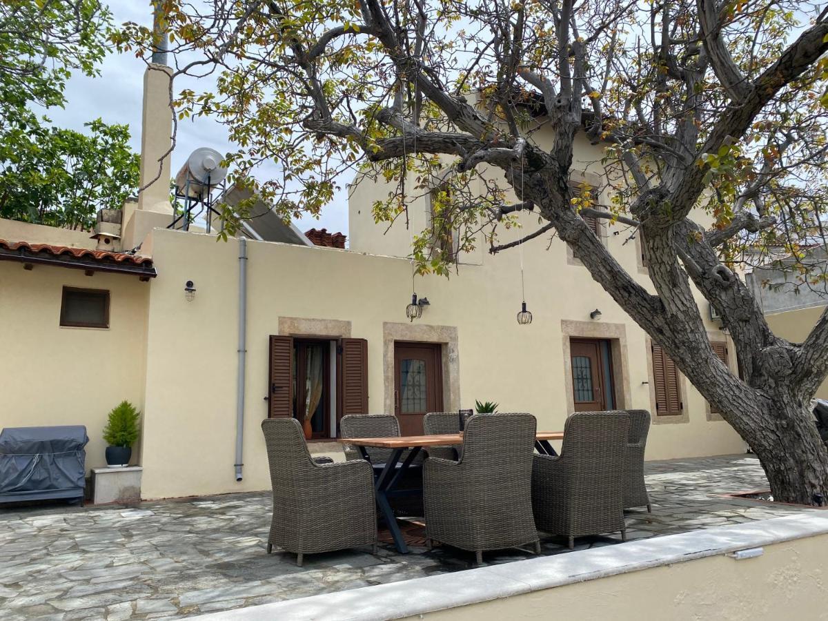 Walnut Tree Villa Archanes Exterior photo
