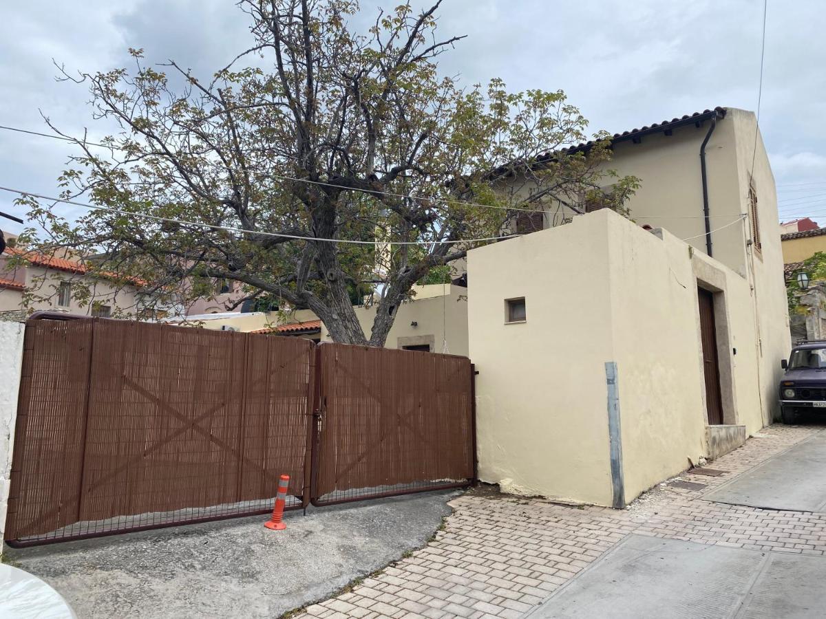Walnut Tree Villa Archanes Exterior photo